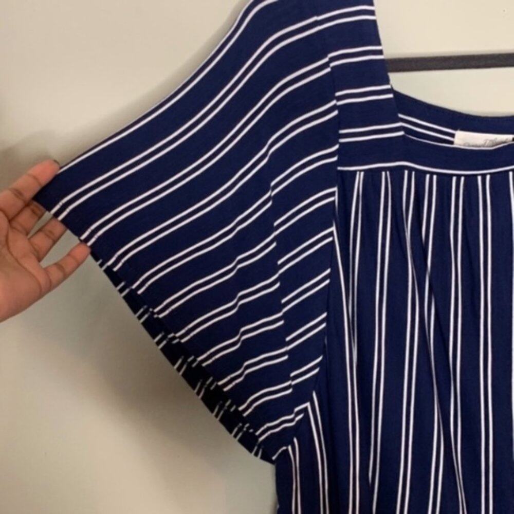 Universal Thread Navy Striped Crop Top Size S - Picture 4 of 6